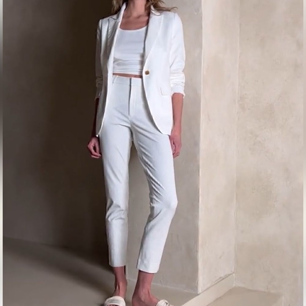 Banana Republic White with thin grey stripes full length high rise Sloan Pants